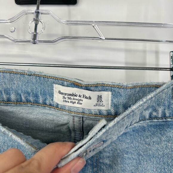 Abercrombie & Fitch The ‘90s Straight Jeans Ultra High Rise - Picture 3 of 7